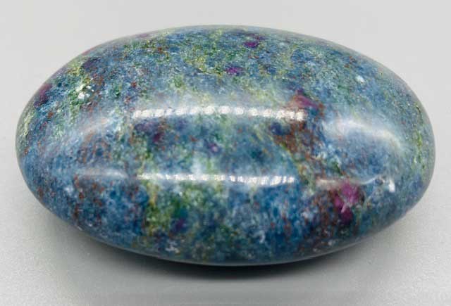 (image for) Kyanite palm stone - Click Image to Close